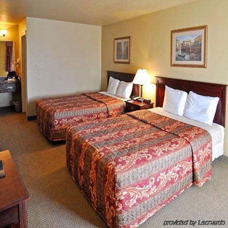 Econo Lodge Inn & Suites Greenbrier Δωμάτιο φωτογραφία