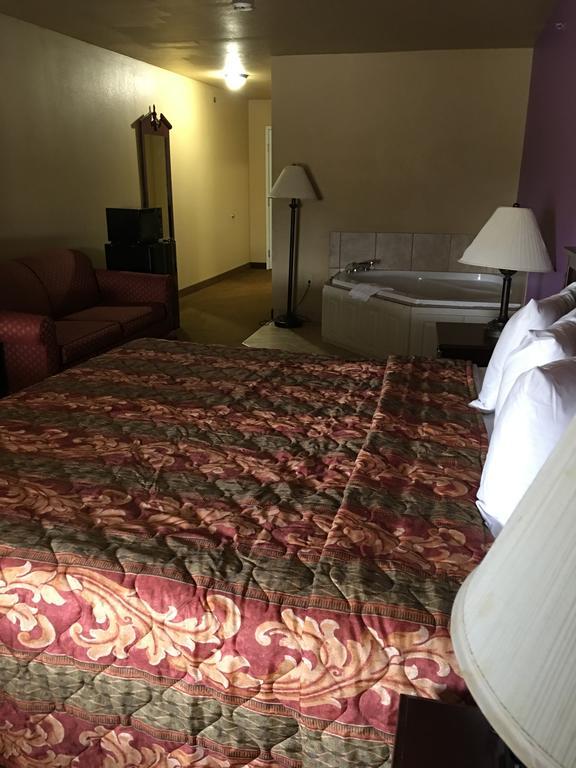 Econo Lodge Inn & Suites Greenbrier Εξωτερικό φωτογραφία